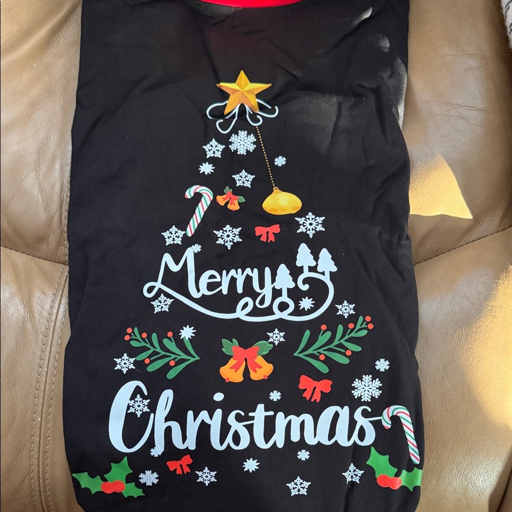 Men’s festive Christmas pajamas. Never worn, long sleeve top